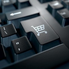 Bezahlen im Online-Shop: Kunden bevorzugen Rechnung und Paypal
